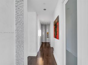 900 Brickell Key Blvd 2904, Miami FL 33131