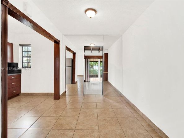 1020 SW 72nd Ave, Miami FL 33144