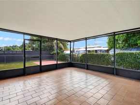1020 SW 72nd Ave, Miami FL 33144