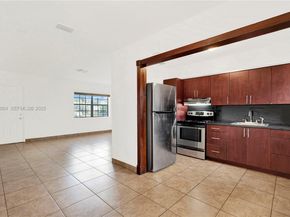 1020 SW 72nd Ave, Miami FL 33144