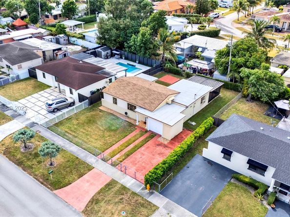 1020 SW 72nd Ave, Miami FL 33144