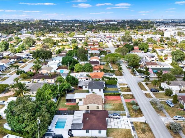 1020 SW 72nd Ave, Miami FL 33144