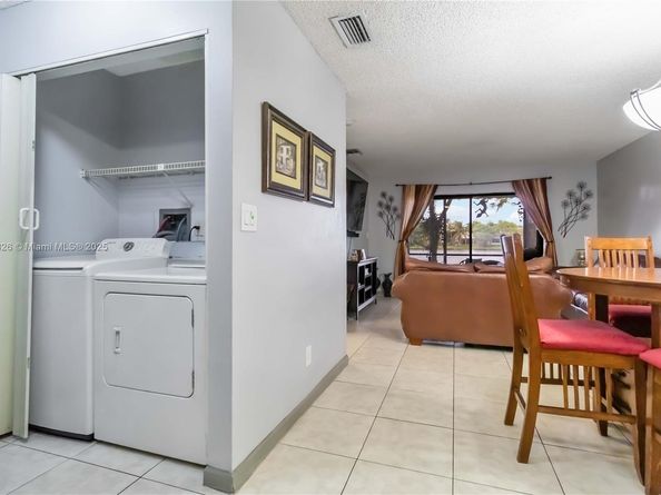 230 NW 106th Ter, Pembroke Pines FL 33026