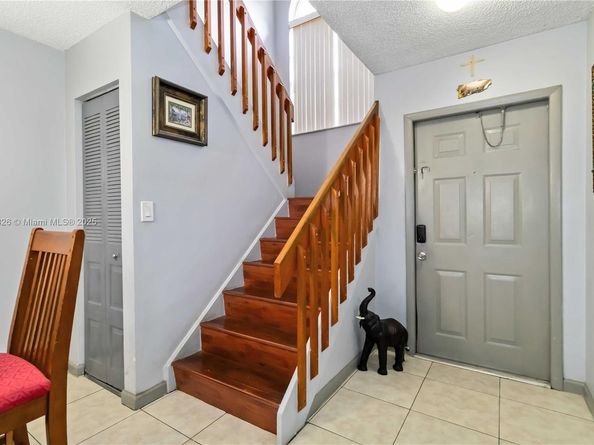 230 NW 106th Ter, Pembroke Pines FL 33026