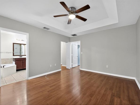 21105 NW 14th Pl, Miami Gardens FL 33169