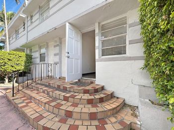 901 Euclid Ave