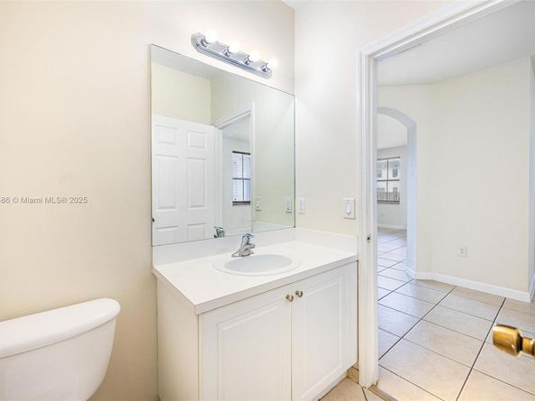 2884 SE 2nd Dr 3, Homestead FL 33033
