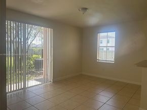 2884 SE 2nd Dr 3, Homestead FL 33033