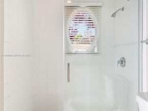 920 Captiva Dr, Hollywood FL 33019