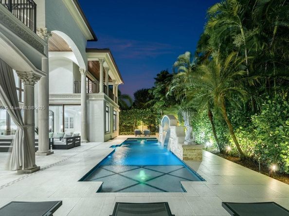 2225 W Silver Palm Rd, Boca Raton FL 33432