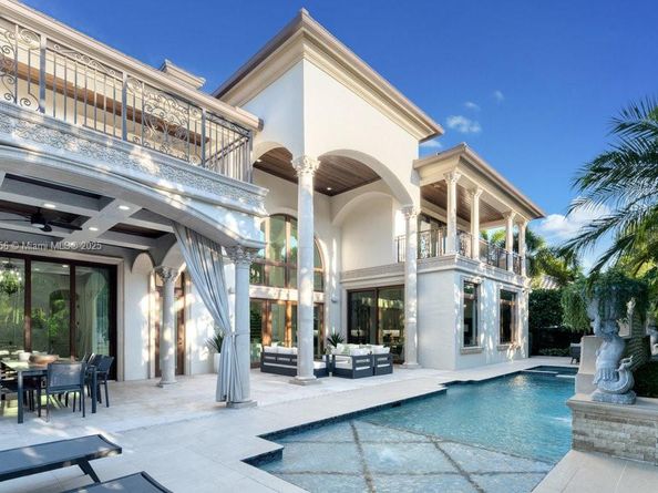2225 W Silver Palm Rd, Boca Raton FL 33432