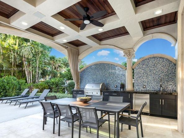 2225 W Silver Palm Rd, Boca Raton FL 33432