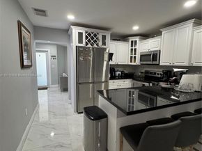 11510 SW 7th St, Sweetwater FL 33174