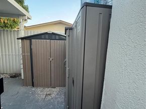 11510 SW 7th St, Sweetwater FL 33174