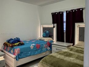 11510 SW 7th St, Sweetwater FL 33174