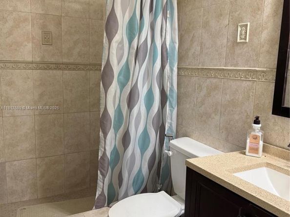 11510 SW 7th St, Sweetwater FL 33174