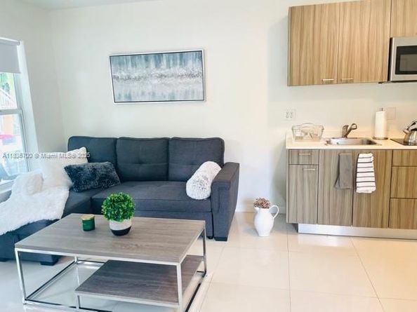1419 West Ave 106, Miami Beach FL 33139