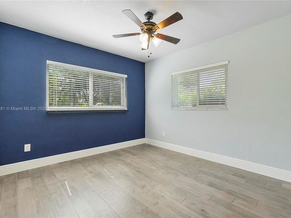 3880 Coral Hills Dr, Coral Springs FL 33065