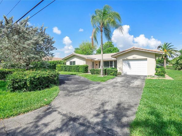 3880 Coral Hills Dr, Coral Springs FL 33065