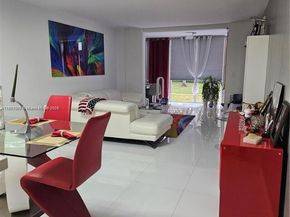 619 NE 14th Ave 106, Hallandale Beach FL 33009