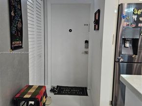 619 NE 14th Ave 106, Hallandale Beach FL 33009