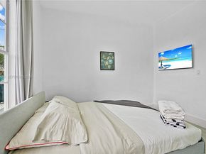 473 NE 61st St, Miami FL 33137