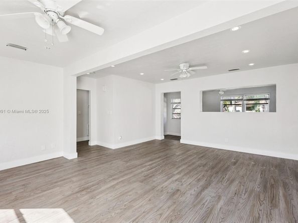 807 N 26th Ave, Hollywood FL 33020