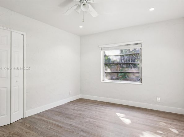 807 N 26th Ave, Hollywood FL 33020