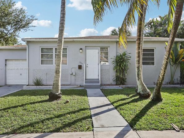 807 N 26th Ave, Hollywood FL 33020