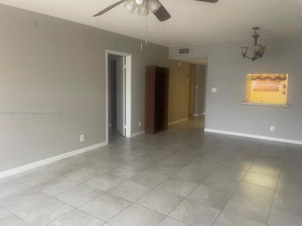 8311 Sands Point Blvd R105, Tamarac FL 33321