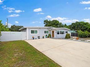 18022 NW 7th Ct, Miami Gardens FL 33169