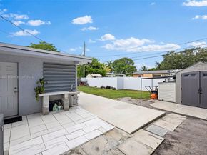 18022 NW 7th Ct, Miami Gardens FL 33169