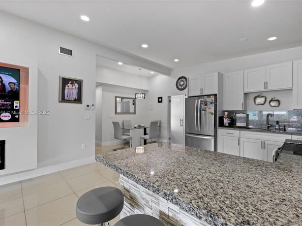 18022 NW 7th Ct, Miami Gardens FL 33169