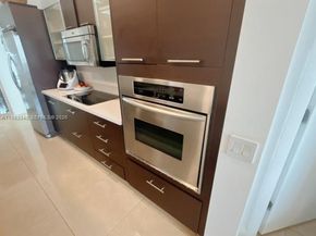 3029 NE 188th St 822, Aventura FL 33180