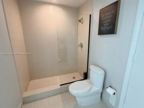 3029 NE 188th St 822, Aventura FL 33180