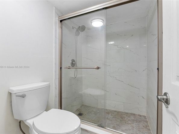 105 Lake Emerald Dr. 315, Oakland Park FL 33309