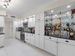 105 Lake Emerald Dr. 315, Oakland Park FL 33309