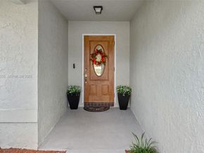 Undisclosed Address #A11990555, Boca Raton FL 33428