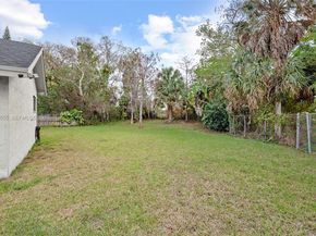 Undisclosed Address #A11990555, Boca Raton FL 33428
