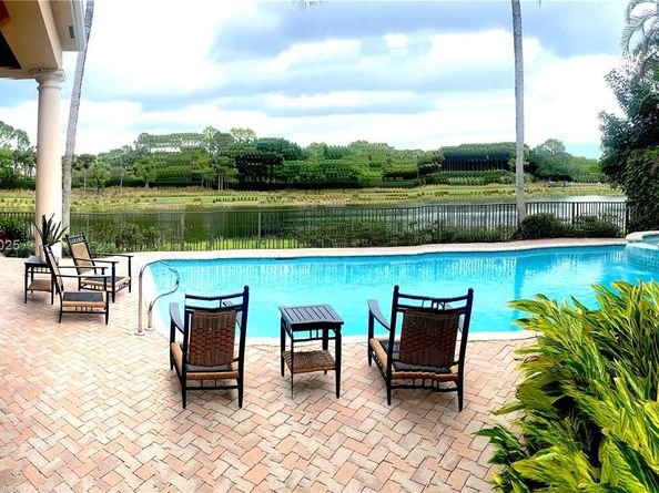 111 Via Verde Way, Palm Beach Gardens FL 33418