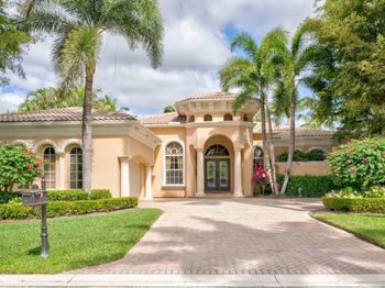111 Via Verde Way