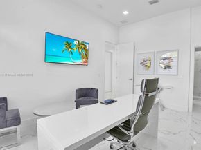 2578 NW 63rd Ln, Boca Raton FL 33496
