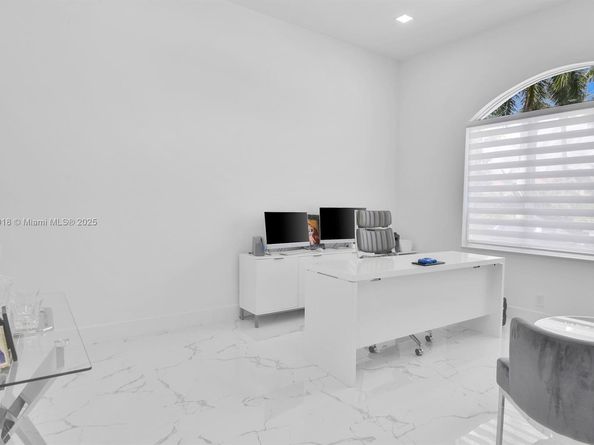 2578 NW 63rd Ln, Boca Raton FL 33496