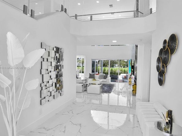 2578 NW 63rd Ln, Boca Raton FL 33496