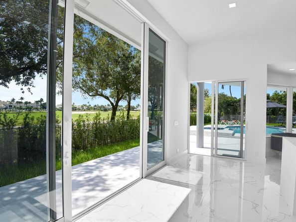 2578 NW 63rd Ln, Boca Raton FL 33496