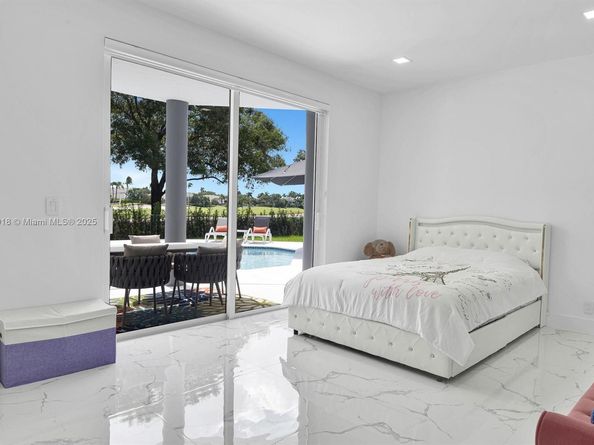 2578 NW 63rd Ln, Boca Raton FL 33496