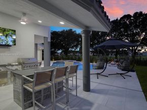 2578 NW 63rd Ln, Boca Raton FL 33496