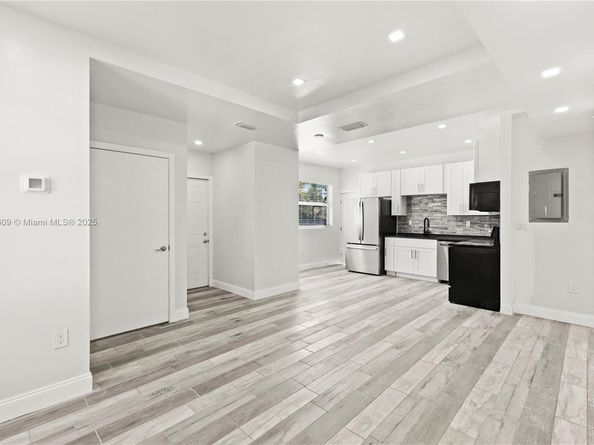 5820 NW 3 Ave, Miami FL 33127