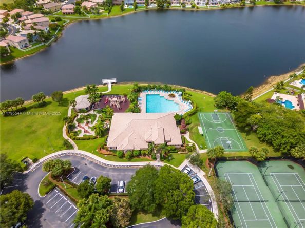 15862 SW 24th St, Miramar FL 33027