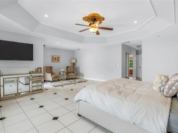 15862 SW 24th St, Miramar FL 33027
